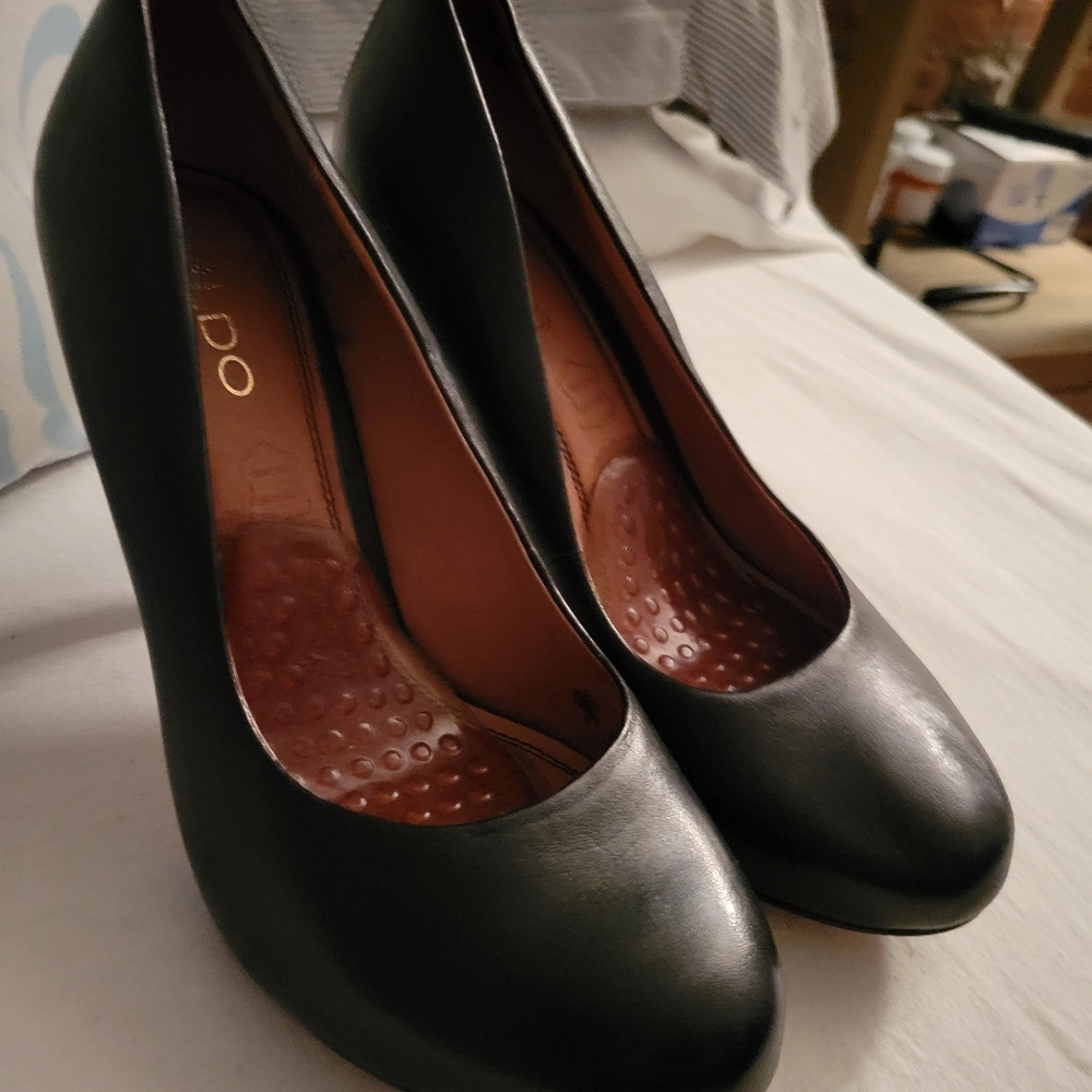 Aldo Black Pumps